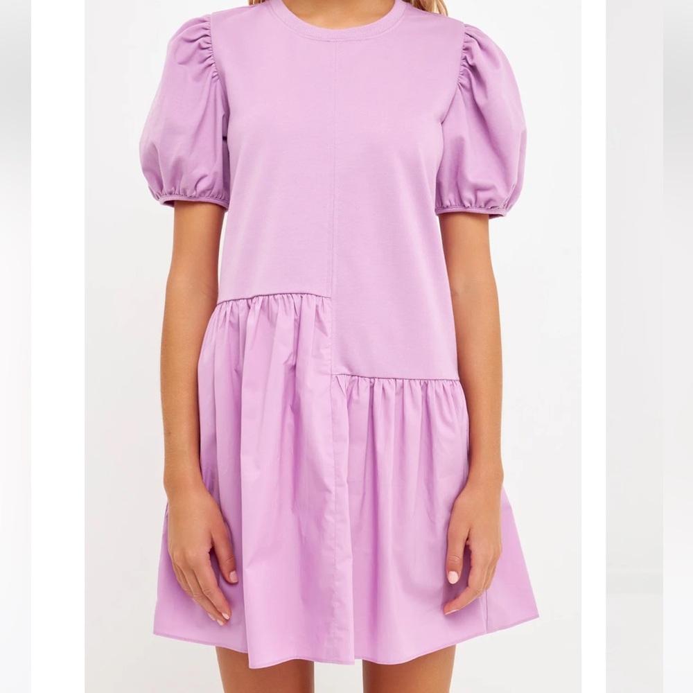 Gently worn English Factory Mixed Media Mini dress in Lilac. Size M.